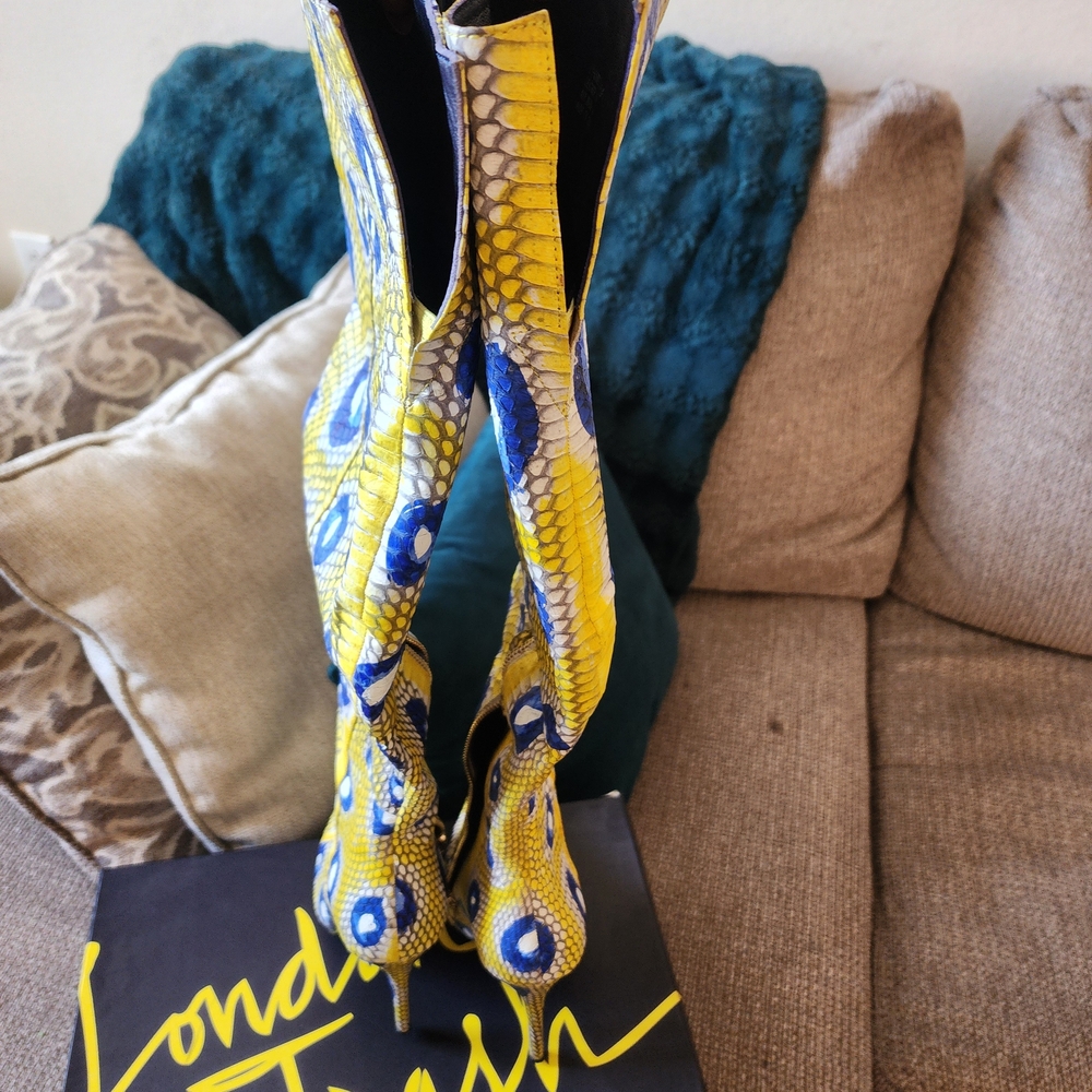 London Trash Yellow and Blue Snakeskin Knee-High Heeled Boots - Picture 8 of 9
